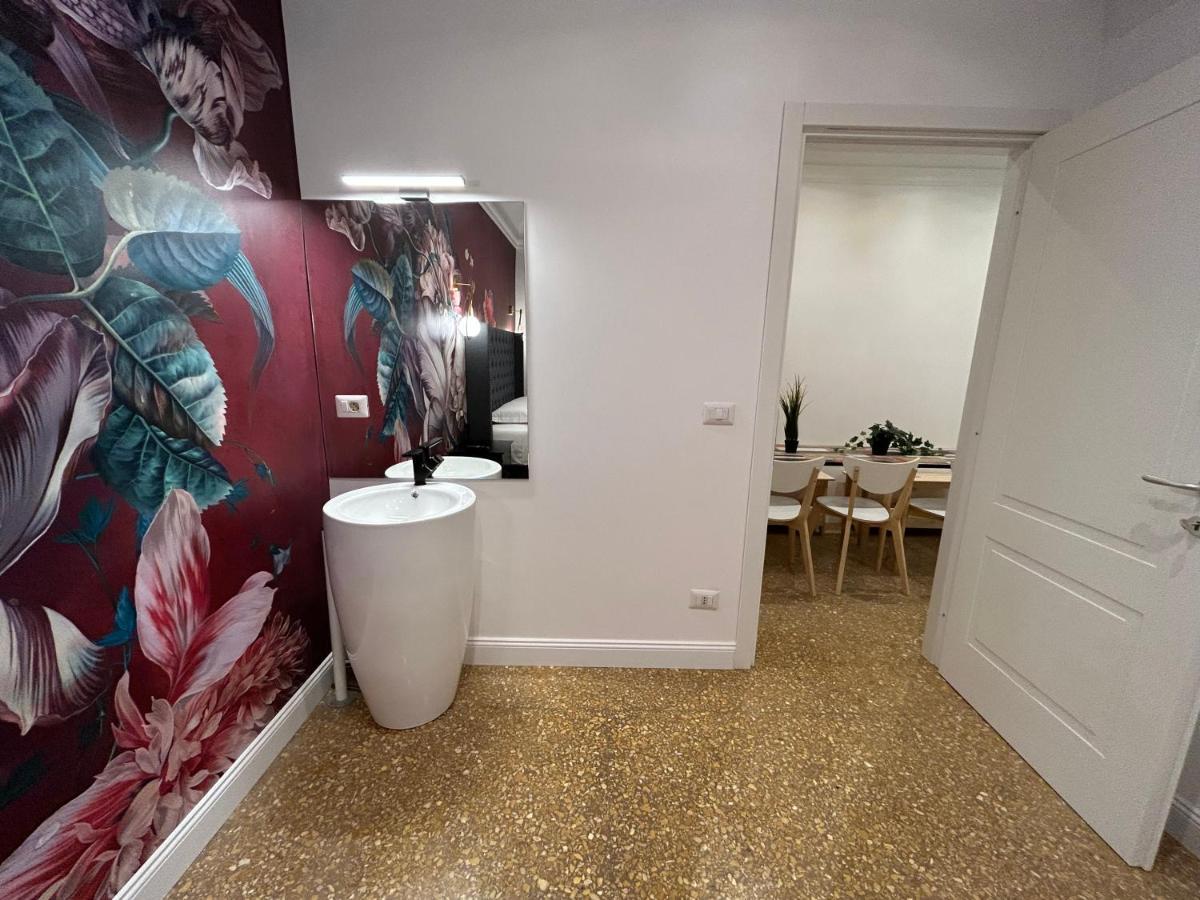 Raffaello'S Place Roma Eksteriør bilde