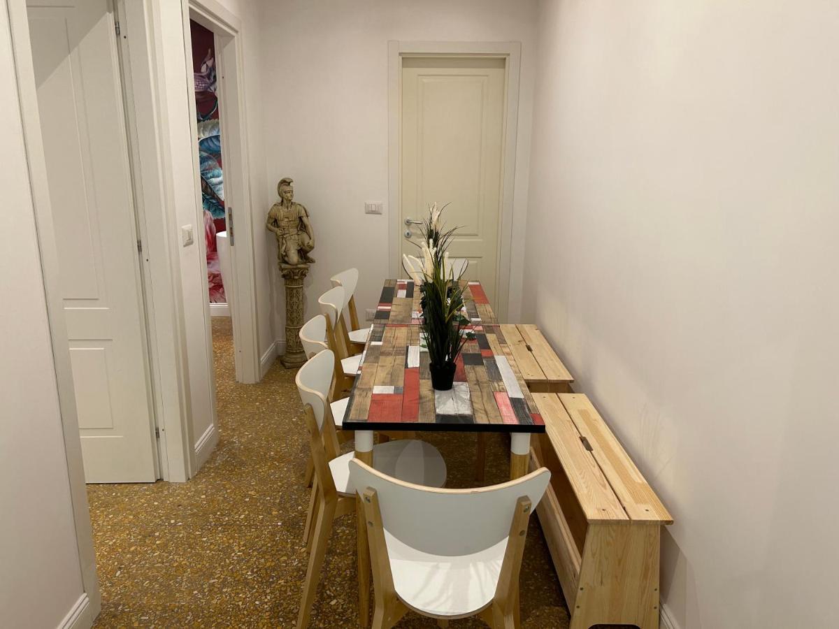 Raffaello'S Place Roma Eksteriør bilde