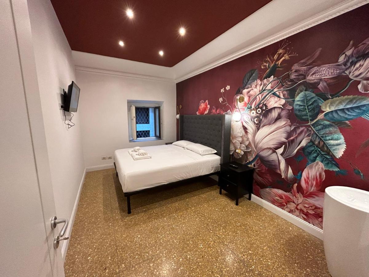 Raffaello'S Place Roma Eksteriør bilde